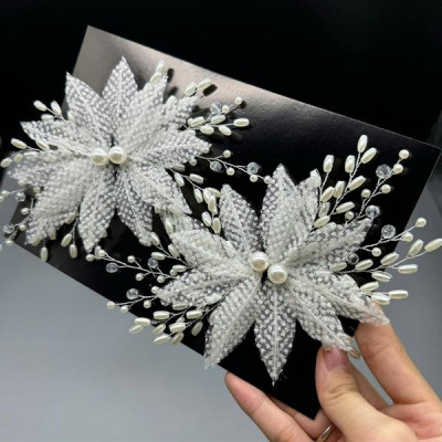 Cài tóc cô dâu hoa nhũ kết hạt trai mẫu cài tóc mới nhất