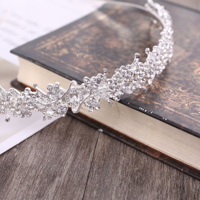 Bờm tóc công chúa hoa dây đính đá