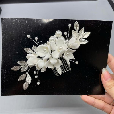 Cài tóc cô dâu hoa đất sét trắng có sẵn xược cài mã 003 - 14cm