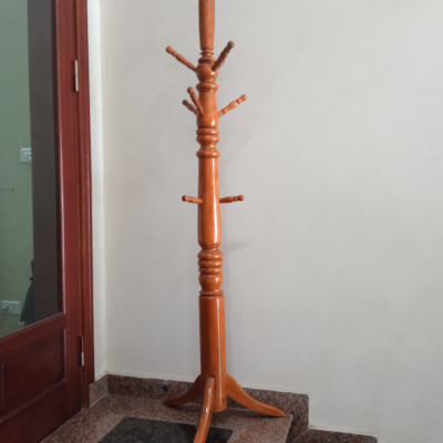 Cây treo đồ bằng gỗ NH HOME cỡ to 9 móc màu nâu nhạt 