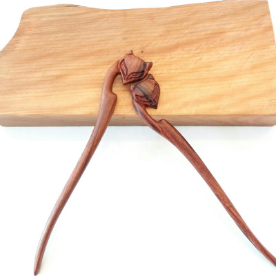 TRÂM CÀI TÓC HỒ LY