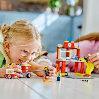 Đồ Chơi Lắp Ráp LEGO City Trạm Và Xe Cứu Hỏa 60375 (153 chi tiết)