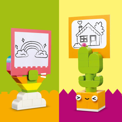 LEGO CLASSIC 11042 Đồ Chơi Lắp Ráp Bộ Gạch Chi Tiết Chủ Đề Hạnh Phúc (680 chi tiết)