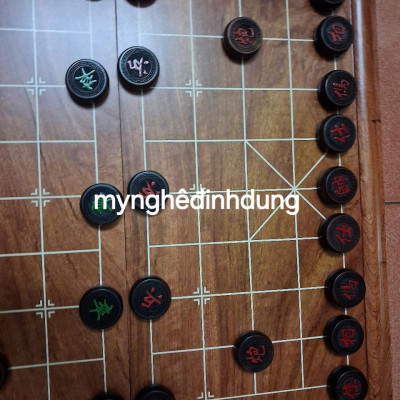 Combo bộ bàn cờ tướng gỗ hương đá  + quân gỗ trắc đỏ đen víp 