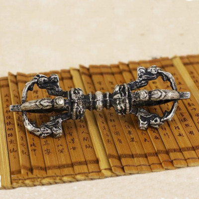 Bộ chuông và chày Kim Cang - Pháp khí Mật Tông