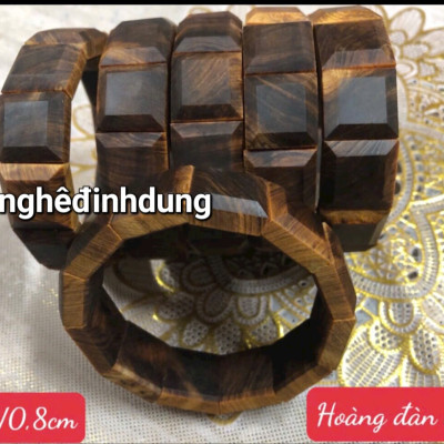 Vòng  tay gỗ  quý Vương mộc hoàng đàn tuyết lạng sơn  tuyệt đẹp 