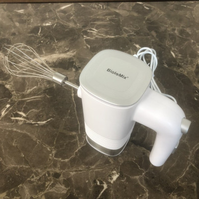 Máy trộn bột, đánh trứng, tạo bọt cầm tay đa năng 3 trong 1 nhãn hiệu Biolomix BM688 - HÀNG NHẬP KHẨU