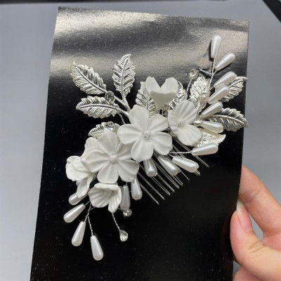 Cài tóc cô dâu hoa đất sét trắng có sẵn xược cài mã 001 - 15cm