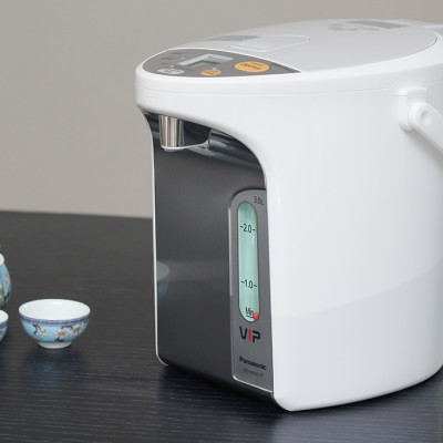 Bình Thủy Điện Panasonic NC-HU301PZSY - Xuất xứ Thái Lan - Dung tích 3L - Công suất 875W - Ruột bình Carbon Binchotan - Điều khiển điện tử - Cách nhiệt U-VIP - Bảo Hành 12 Tháng - Hàng Chính Hãng