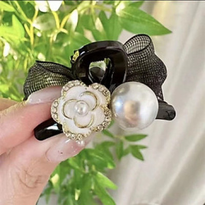 Kẹp tóc mái mini nơ đính hoa hồng camellia