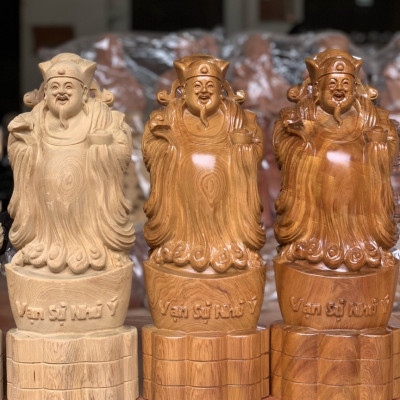 Tượng ông thần tài bằng gỗ bách xanh thơm nức kt 30×12×8cm