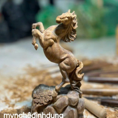 Bộ tượng điêu khắc 12 con giáp bằng gỗ ngọc Am thơm nức cao 20cm 