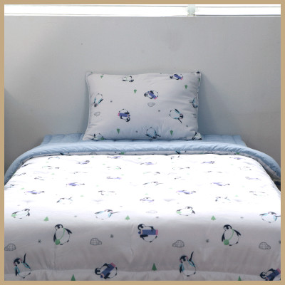 Chăn Chần Bông Arize Vải Microfiber Chim Cánh Cụt Penguin 1.5x2m