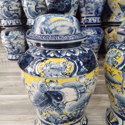 Đôi chóe gốm Gia Hưng Bát Tràng vẽ cảnh sen cá màu vàng