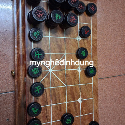 Combo bộ bàn cờ tướng gỗ hương đá  + quân gỗ trắc đỏ đen víp 