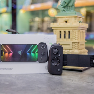 [Mới, hàng chính hãng] Tay cầm điện thoại Razer Kishi V2-Gaming Controller for iPhone