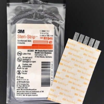 Miếng dán thay chỉ khâu da Steri-Strip R1546  6mm x 100mm (1/4IN x 4IN)