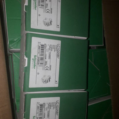 | Chính hãng | Khởi động từ LC1D25B7 Schneider 3p 25A