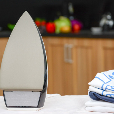 Bàn Ủi Khô Panasonic NI-317TXRA – Xanh Lá - Hàng chính hãng