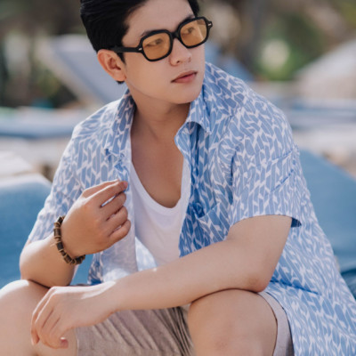 Áo sơ mi Khatoco tay ngắn lai ngang