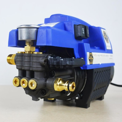 Máy rửa xe YASU 1800W tặng bình bọt tuyết