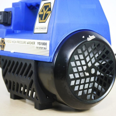 Máy rửa xe YASU 1800W tặng bình bọt tuyết