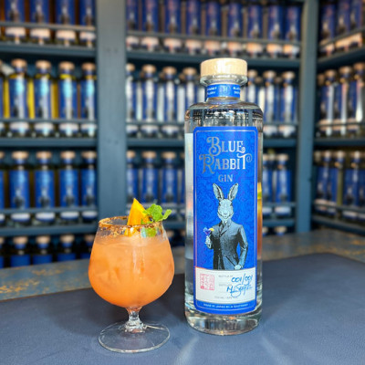 Rượu Gin Nhật Bản Blue Rabbit Signature chai 700ml