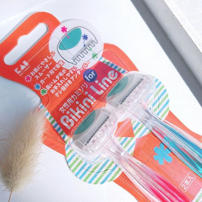 Bộ 4 dao cạo an toàn cao cấp vùng bikini thương hiệu Kai Nhật Bản tặng 2 zipper 10cm