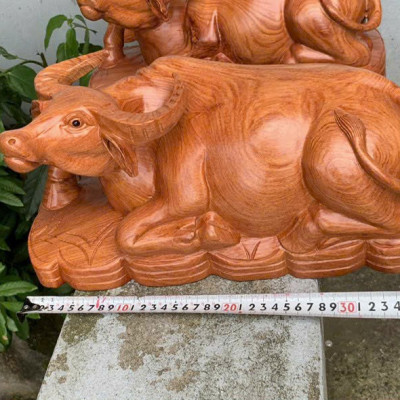 Tượng con trâu phong thủy gỗ hương đá kt 40cm 
