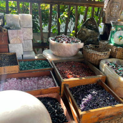 Đá bồ kết đen NHASAN màu đen huyền bí mang lại tài lộc và vận may