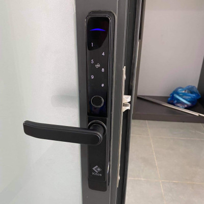 Khóa thông minh cửa nhôm mở qua App Kitos KT-AL38 PLus