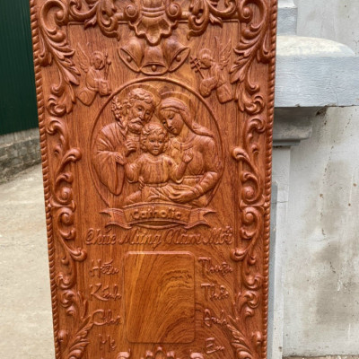 Đốc lịch treo tường trạm khắc gia đình công giáo bằng gỗ hương đá kt 37×77×3cm