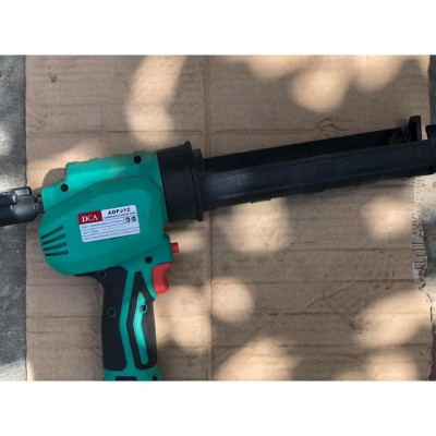 SÚNG BƠM SILICON DÙNG PIN 12V/2AH*2 DCA  ADPJ12AK - HÀNG CHÍNH HÃNG