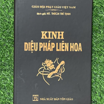 Sách combo 2 quyển: Combo Kinh lương hoàng xám (bìa da) + Kinh diệu pháp liên hoa (bìa da)