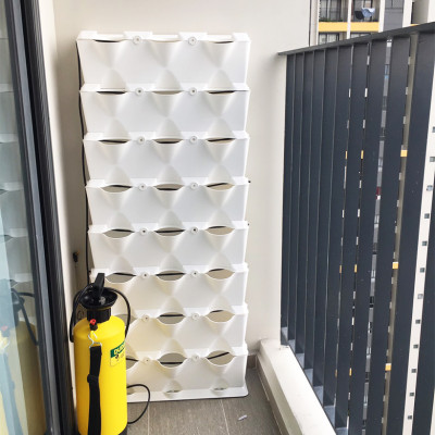 Chậu Trồng Cây Đứng kèm Hệ Thống Tưới Nhỏ Giọt  và bón Phân Cho Cây (Hàng Nhập Khẩu - Combo 8 Module)