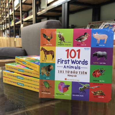 Sách - 101 Từ Đầu Tiên: Động Vật (Tái Bản) (ML)