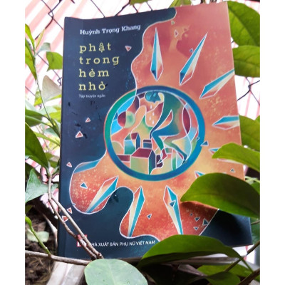 Sách - Phật Trong Hẻm Nhỏ - NXB Phụ Nữ