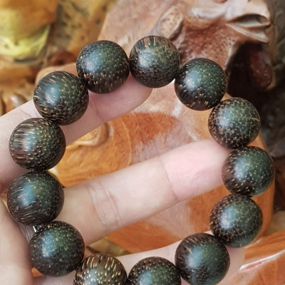 Vòng Tay Nam size 16mm Chất liệu Gỗ Trầm Hương ạ