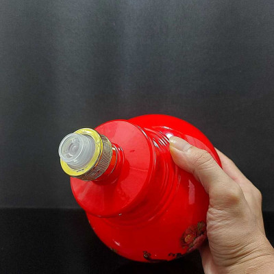 Bình Đựng Rượu Thủy Tinh cao cấp 1500ml mẫu bầu tròn màu đỏ may mắn - Chai Đựng Rượu Thủy Tinh – Vỏ Chai Rượu Đẹp decor (H1)