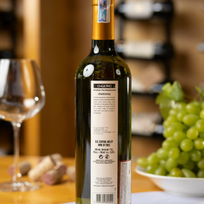 Vang Casas Patronales Chucaro Chardonnay