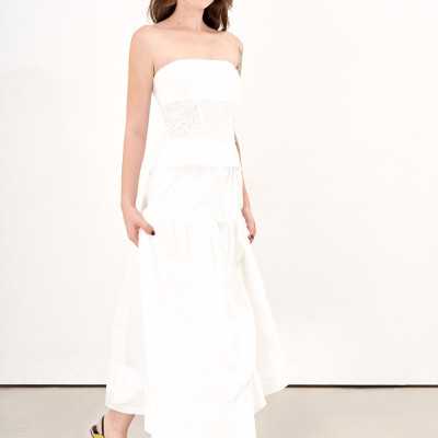 DOTTIE - Áo ống vải thêu hoa - Trắng - T0756