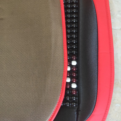 Lót Ghế Ô Tô hạt Gỗ Đệm Nỉ Cao Cấp họa tiết hoa văn màu Đen đỏ