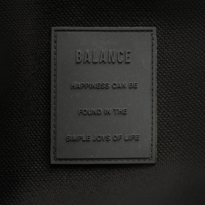 Áo polo tay ngắn nhãn trang trí . Form Loose (Rộng) - RT 10F24POL031 | ROUTINE CÀ MAU