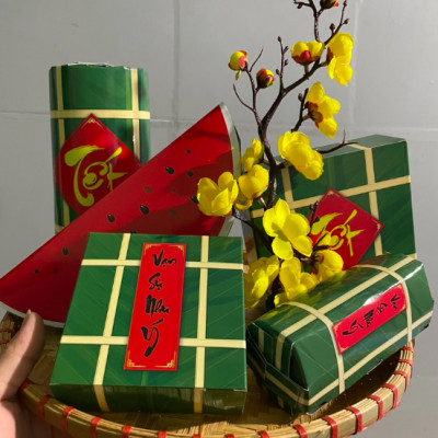 Mô hình bánh chưng, bánh tét, dưa hấu trang trí - Cây giả, hoa lụa Decor trang trí nhà cửa