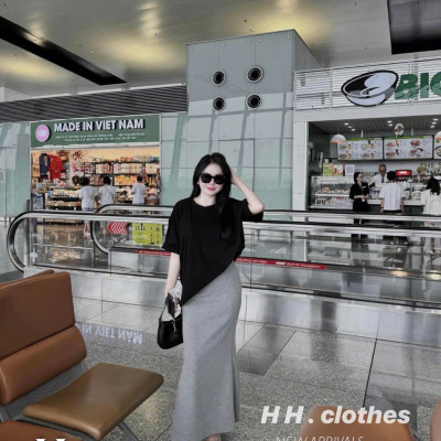 Sét chân váy Umi đuôi cá phối áo đen trơn