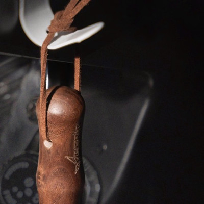 Cọ quét cà phê cán gỗ óc chó Feepie