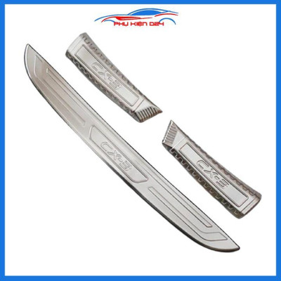 Ốp chống trầy cốp Mazda CX3 2021-2022 Inox mạ crom sáng bóng