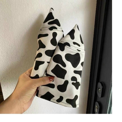 Mũ Bò Sữa xu hướng thời trang, họa tiết cá tính