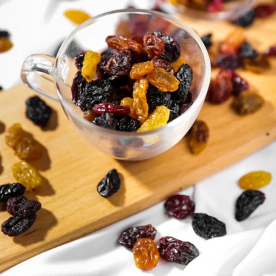 Nho Đen Chile Sấy Khô Viettin Mart 500g