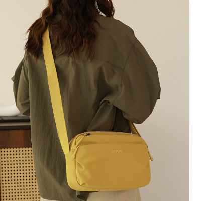 Túi đeo chéo nữ phong cách dễ thương – BEE GEE DCNU1094